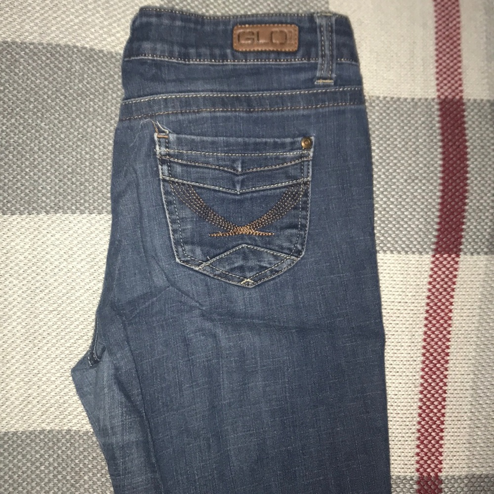 GLO flare jeans size 7 low rise